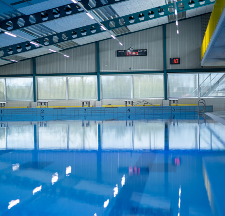 Zwembad It Gryn Stiens binnen wedstrijdbad