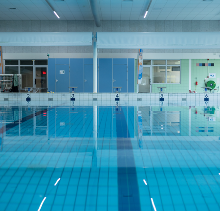Zwembad de Blauwe Golf Leeuwarden wedstrijdbad